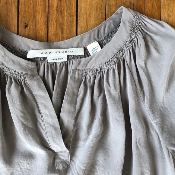 Silk blouse - Picture 2 of 3